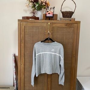 Grey Nike longsleeve crop t shirt